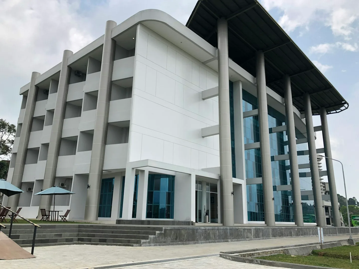 Modern commercial building exterior showcasing commercial masonry