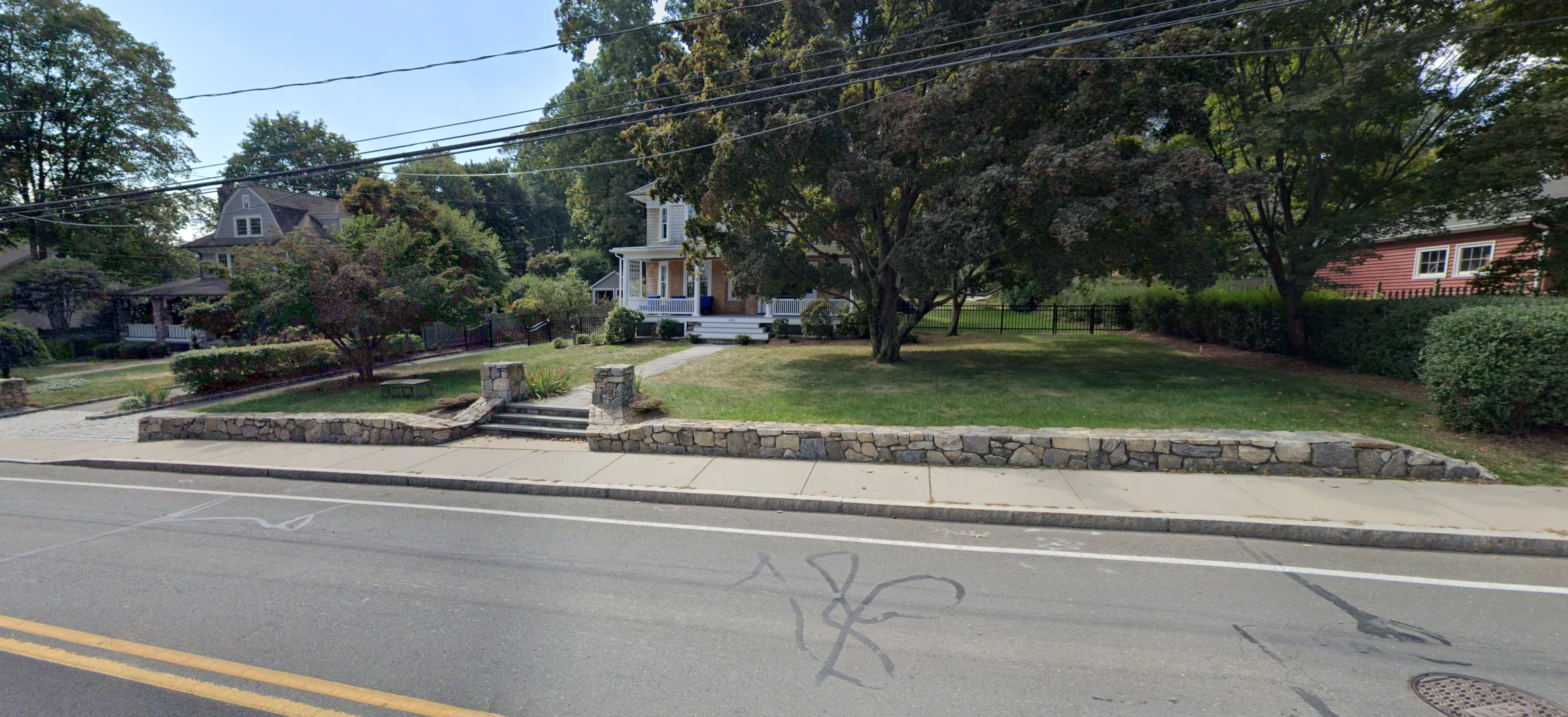 Natural stone wall New Canaan CT